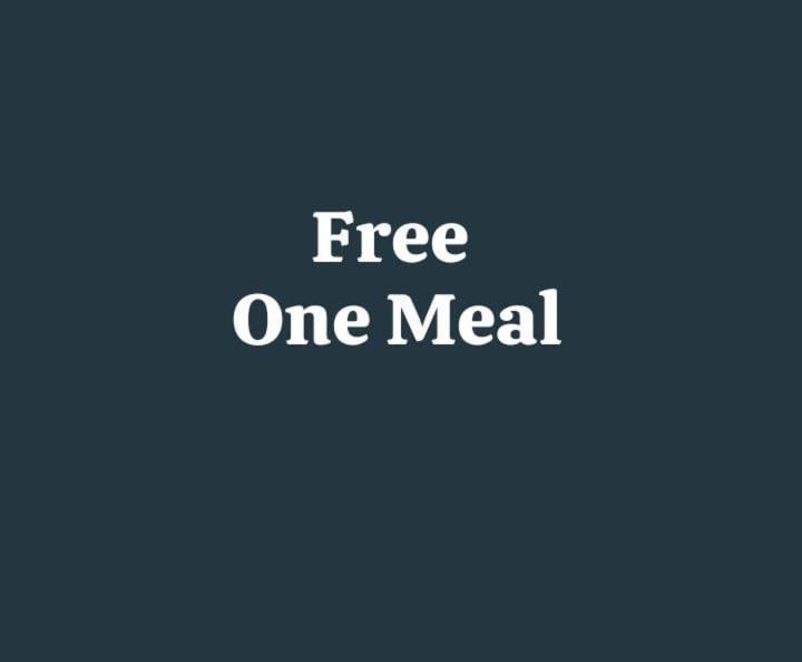 Blossom Rooms Hotel Vashishtha - Free Lunch Or Dinner- Free Breakfast Hyderabad Bagian luar foto